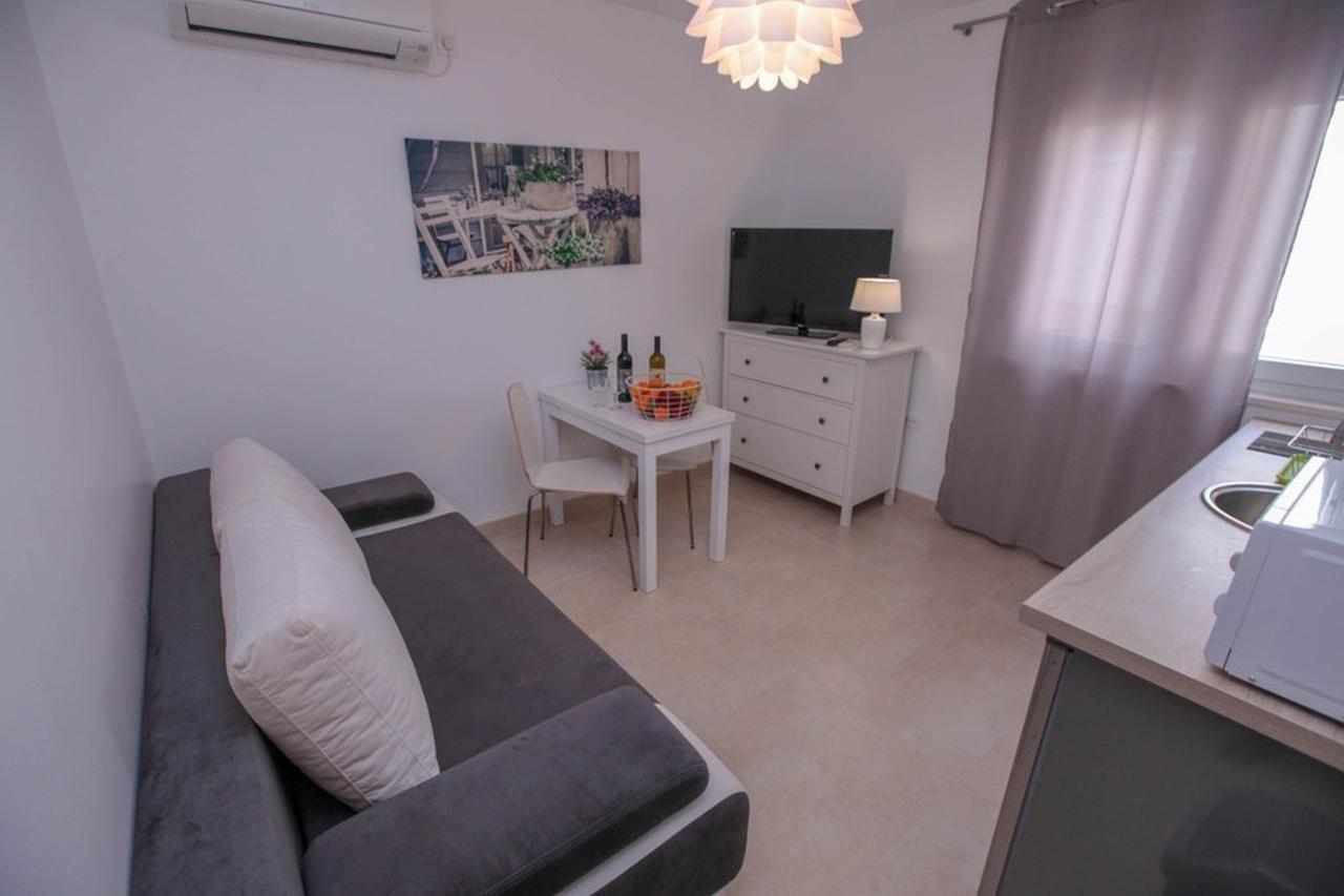 Apartments Zoya Клек Экстерьер фото