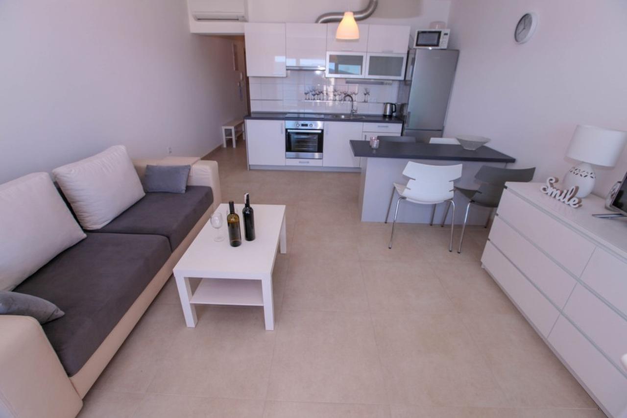 Apartments Zoya Клек Экстерьер фото